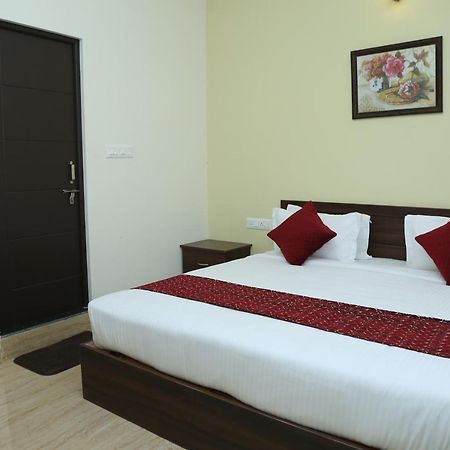 Hotel Bangalore Airport Inn, Near Kempegowda Airport, Airport Pickup & Drop Available 24X7 Devanahalli מראה חיצוני תמונה