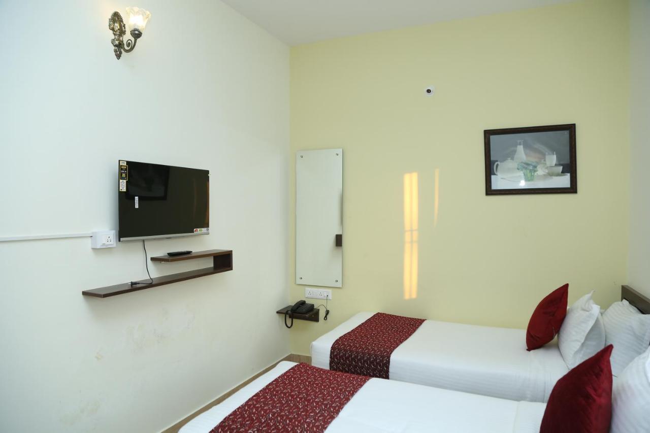 Hotel Bangalore Airport Inn, Near Kempegowda Airport, Airport Pickup & Drop Available 24X7 Devanahalli מראה חיצוני תמונה
